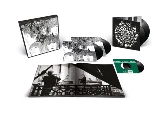 revolver vinyl deluxe